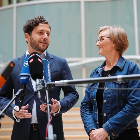 Die Grünen-Politiker Felix Banaszak und Franziska Brantner