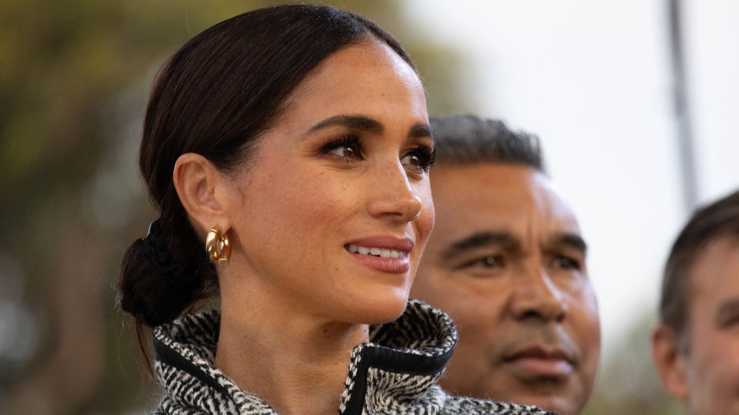 Duchess Meghan: Angry emails at night and high staff turnover