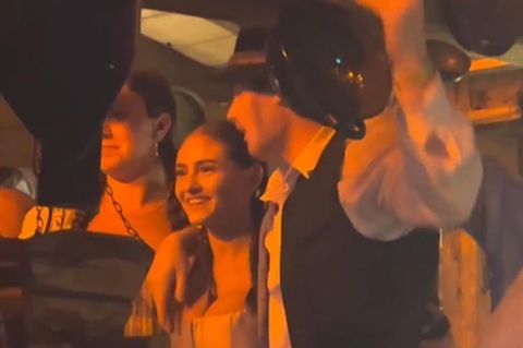 Sehen Sie im Video: Wiesn-Premiere für Leni Klum – So feierte sie mit ihrem Freund Aris. Videoquelle: rtl.de