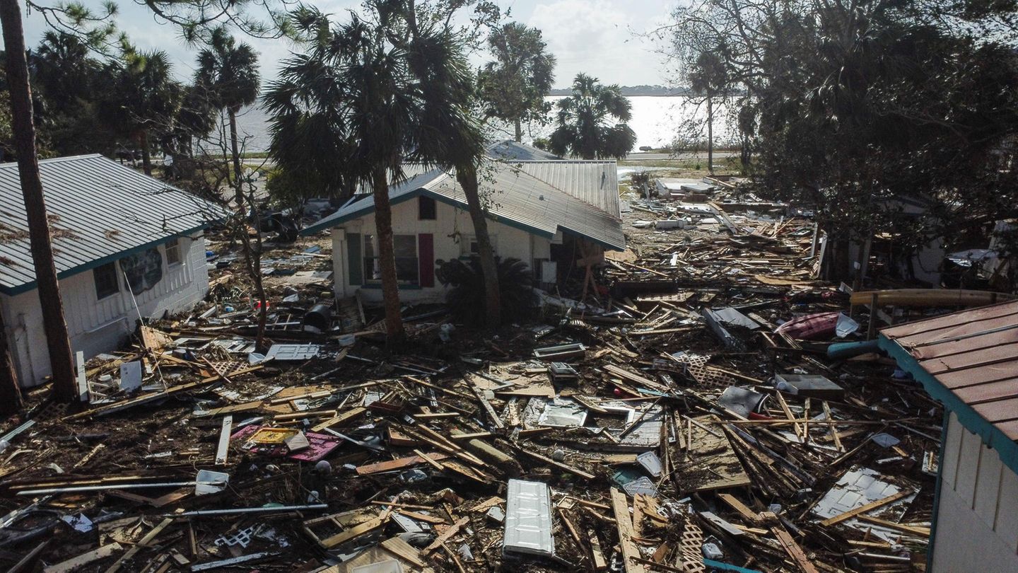 In Cedar Key im Norden Floridas zerlegte der Monstersturm sogar Häuser, die nicht stabil genug gebaut waren