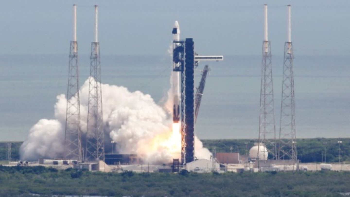 Start der Falcon-9-Rakete am 28. September