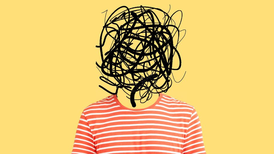 ADHS-Illustration: Person mit wild gekritzeltem Kopf vor gelbem Hintergrund