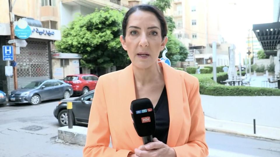 Mehrere Explosionen nahe Beirut – für die Bevölkerung im Libanon ein "Albtraum", berichtet Kavita Sharma. Mehr zu den Auswirkungen der Bodenoffensive sehen Sie im Video.