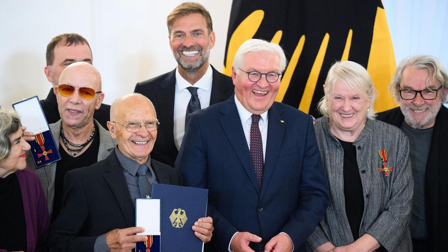 Jürgen Klopp and 27 others awarded the Federal Order of Merit