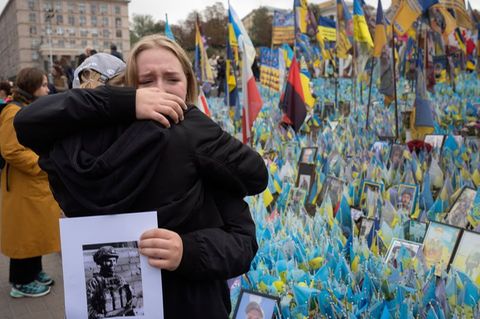 Die Ukraine trauert um ihre gefallenen Soldaten