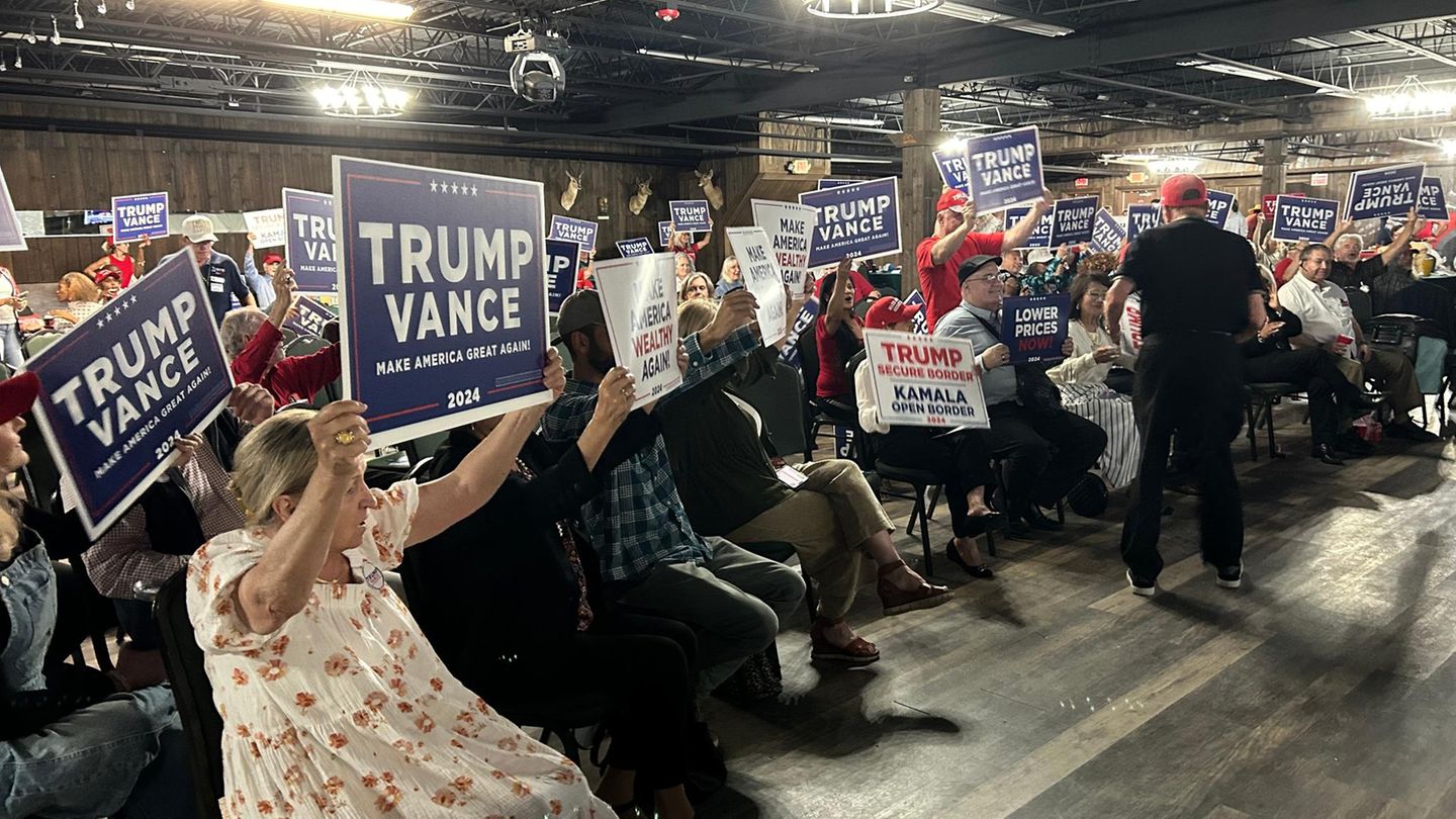Vance and Walz: Trump fans follow the duel in the gun shop