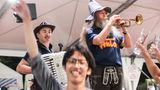 ...ganz anders war das noch 2014. Bei einem Konzert der Band "AnTon" wurde offensichtlich getanzt, ohne sich Sorgen über Abstände zu machen