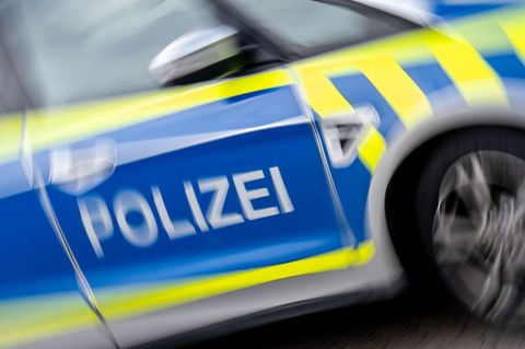 Polizei findet vermisstes Kind und Mutter bei Reichsbürgern in Seiffen (Symbolbild)