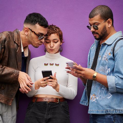 Personen shoppen online Modeklassiker