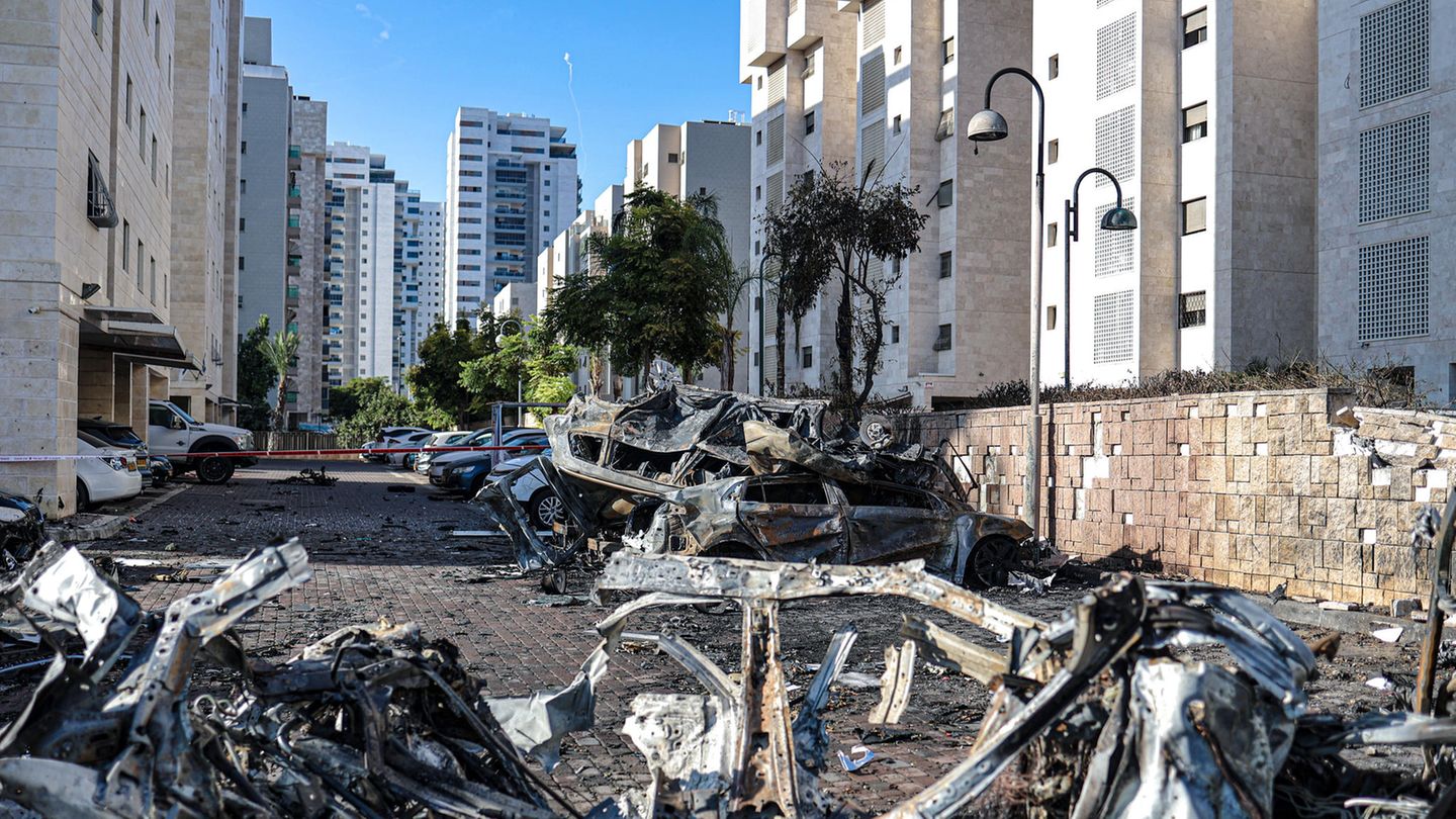 Tel Aviv nach dem Angriff der Hamas am frühen Samstag Morgen Tel Aviv nach dem Angriff der Hamas am frühen Samstag Morgen