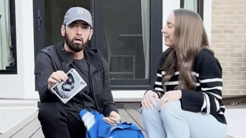 Eminem wird Opa – So emotional verarbeitet er die Nachricht in neuem Video