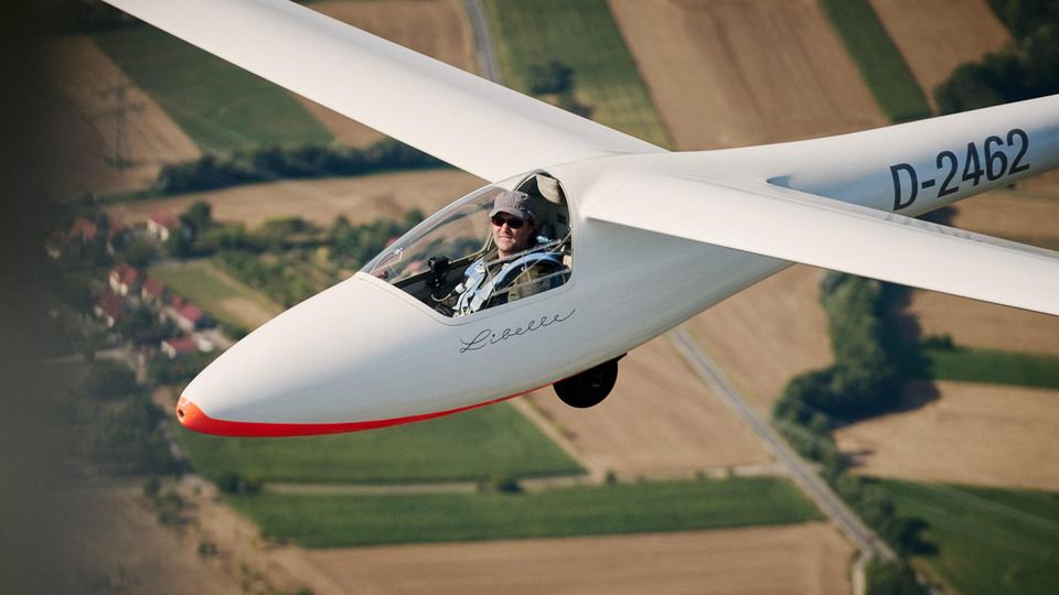 100 Jahre Eugen Hänle: Die Libelle ist auch 60 Jahre später ein gefragter Oldtimer. Hier eine liebevoll gepflegte Club-Libelle mit Christian Horn am Steuerknüppel. Die Libelle ist auch 60 Jahre später ein gefragter Oldtimer. Hier eine liebevoll gepflegte Club-Libelle mit Christian Horn am Steuerknüppel.