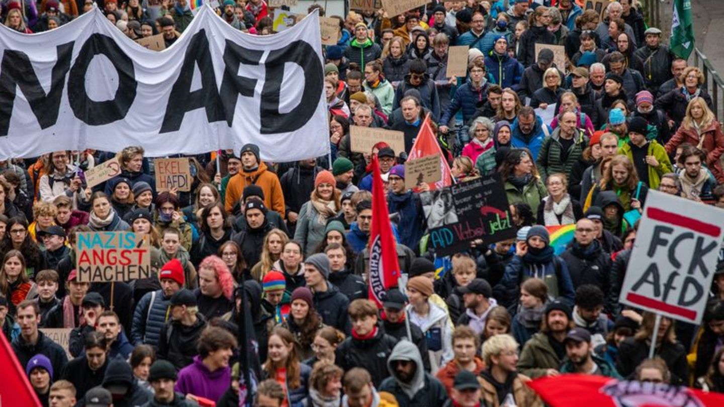 Bündnis: Rund 2.000 Menschen demonstrieren gegen AfD-Treffen in Ulm