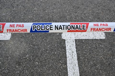 Absperrband der Polizei in Marseille, Frankreich