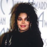 1986 veröffentlichte sie ihr drittes Album „Control“ das ihr erstes Nummer-1-Album wurde und vier American Music Awards (bei zwölf Nominierungen) gewann