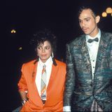 Janet machte solo weiter, veröffentlichte 1982 ihr Debutalbum "Janet Jackson". 1984 veröffentlichte sie ihr zweites Album "Dream Street" und heiratete im selben Jahr James DeBarge, das älteste Mitglied der Familienband DeBarge. Die Ehe wurde 1985 annuliert.