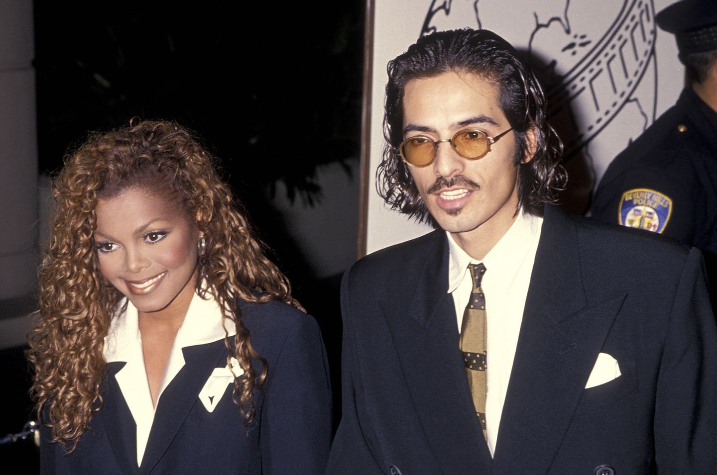 Von 1991 bis 2003 war Janet Jackson mit dem Tänzer René Elizondo jr. verheiratet.