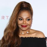 Janet Jackson bei einer Veranstaltung im Jahr 2017, nur wenige Monate zuvor war sie erstmals im Alter von 50 Jahren Mutter geworden
