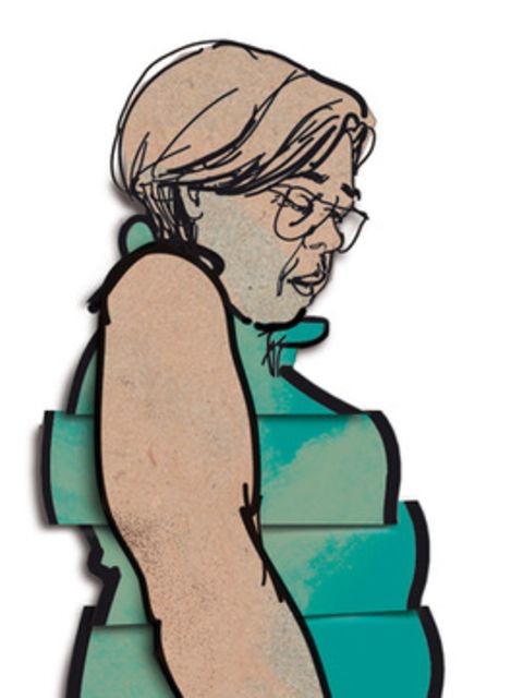 Eine Frau nimmt Vitamin D, um ihre Knochen zu stärken. Warum hat sie trotzdem Wirbelschmerzen?