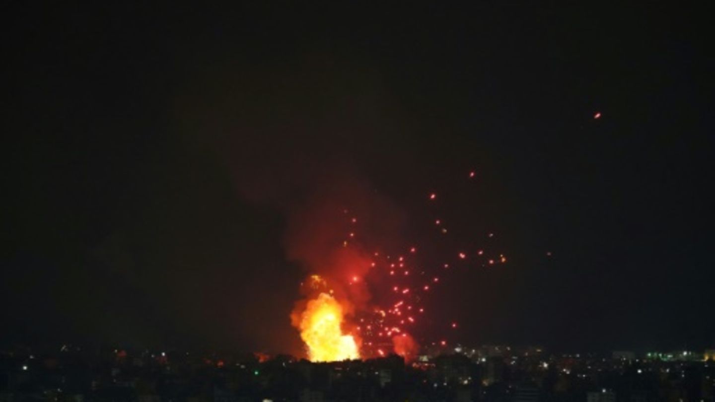 Feuerball an Angriffsziel im Süden Beiruts