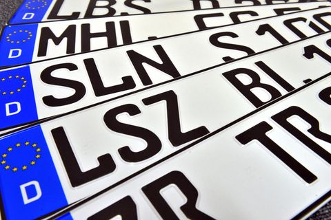 Alte Autokennzeichen der Thüringer Städte Schmölln, Bad Lobenstein, Bad Langensalza und Zeulenroda-Triebes