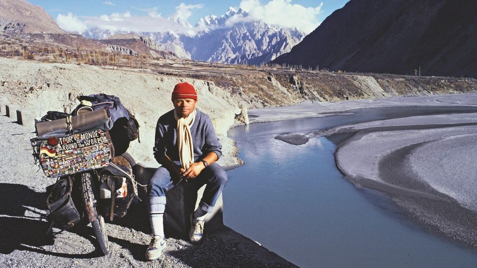 Weltreise Heinz Stücke macht eine Pause im Hunza Valley, Pakistan