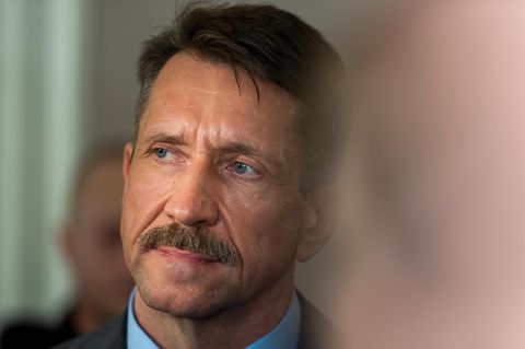 Wiktor But: mit Schnauzbart