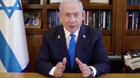 Israels Ministerpräsident Benjamin Netanjahu wendet sich nun mit einer Videobotschaft direkt an die Bevölkerung des vom israelische Militär angegriffenen Landes.