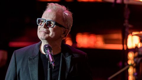 Liebt die Bühne: Der Vollblutmusiker Herbert Grönemeyer war zunächst als Schauspieler bekannt Foto: Axel Heimken/dpa