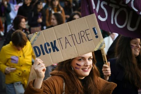 Demo zum Weltfrauentag in Paris