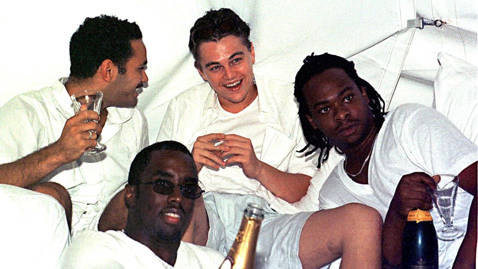 Leonardo DiCaprio mit P. Diddy beim Feiern