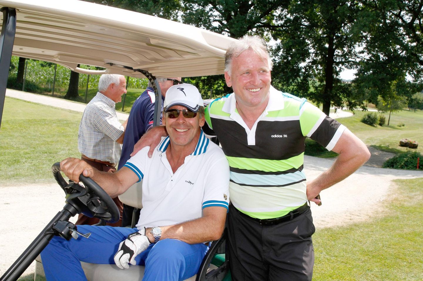 Auf dem Golfpatz: Sascha Hehn 2013 mit dem früheren Fußball-Weltmeiser Andi Brehme.