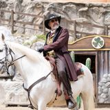 Sascha Hehn auf einem Pferd bei den Karl May-Spielen in Bad Segeberg