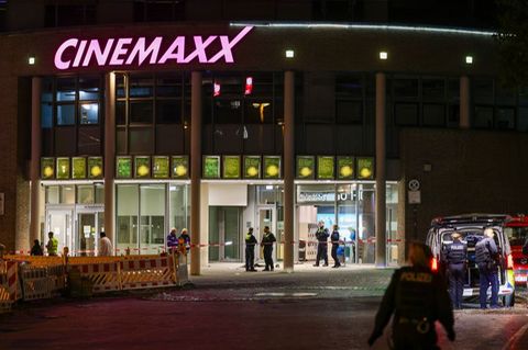 Die Ermittler gehen davon aus, dass es sich bei dem vor einem Kino in Krefeld niedergeschossenen Mann um einen Einzeltäter hande