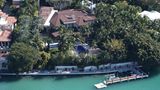 Eine Drohnenaufsicht, auf das Haus und den Steg von P. Diddy in Miami