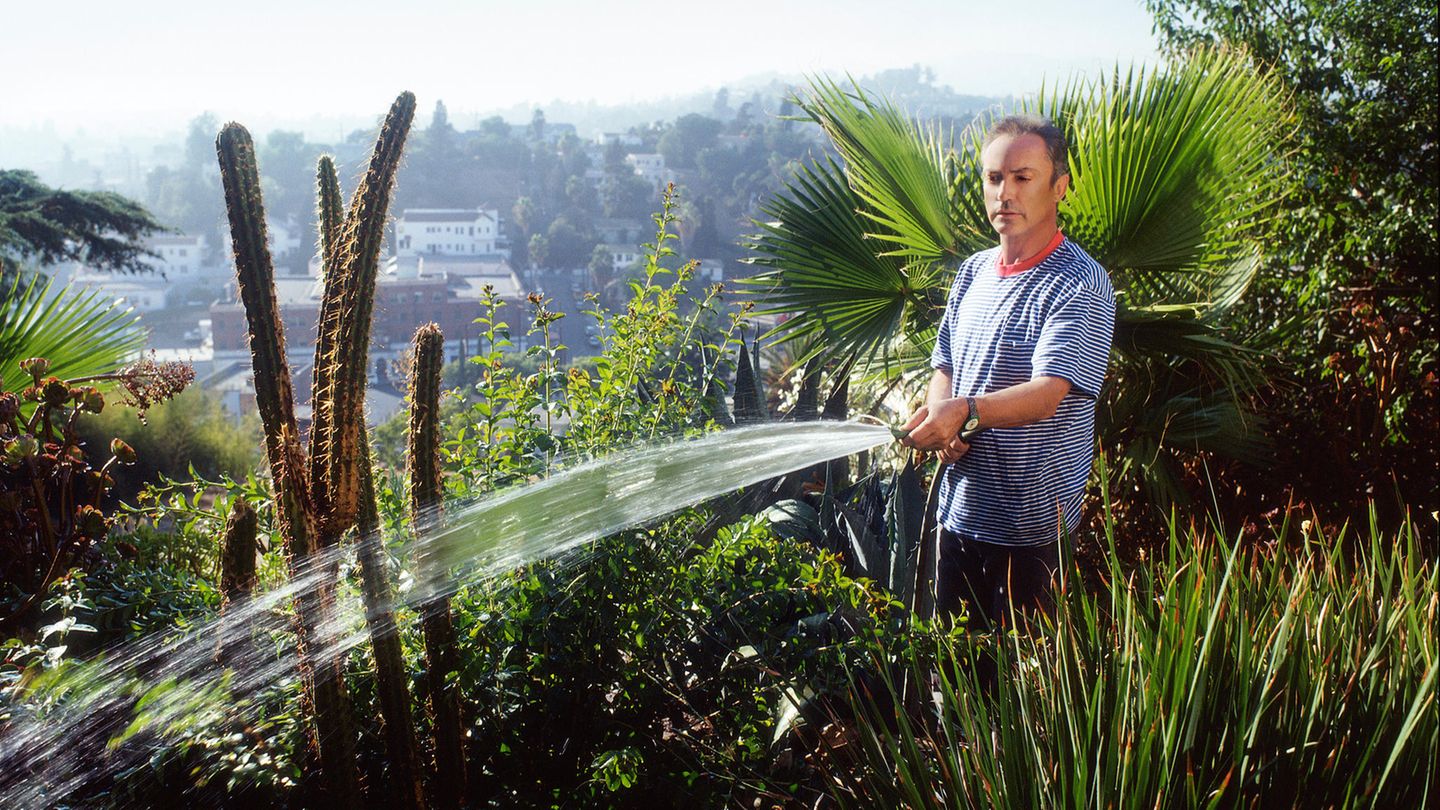 Udo Kier in seinem Garten in Los Angeles