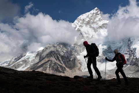 Zwei Bergsteiger am Mount Everest