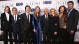 Ralph und Ricky Lauren, umringt von ihren Kindern und deren Partnern