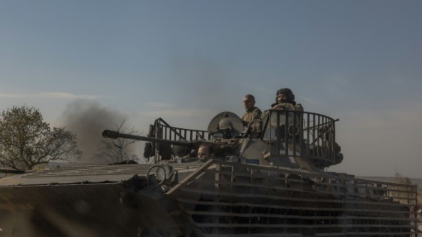 Ukrainische Panzerbesatzung in der Region Donezk