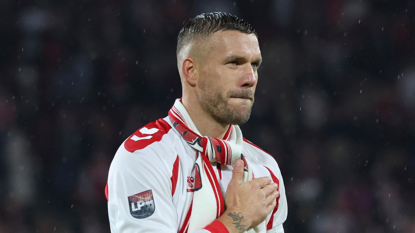 Lukas Podolski nach seinem Abschiedsspiel in Keulen