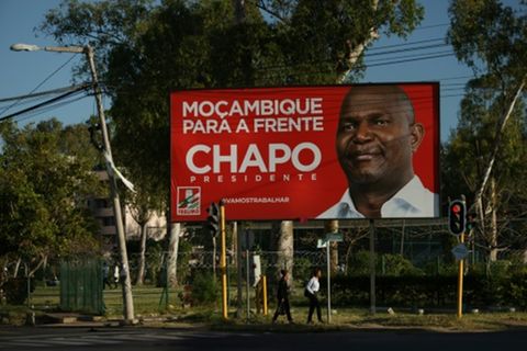 Wahlplakat von Daniel Chapo in Maputo