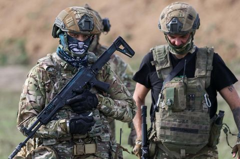 Russiche Soldaten beim Training für ihren Einsatz in der Ukraine