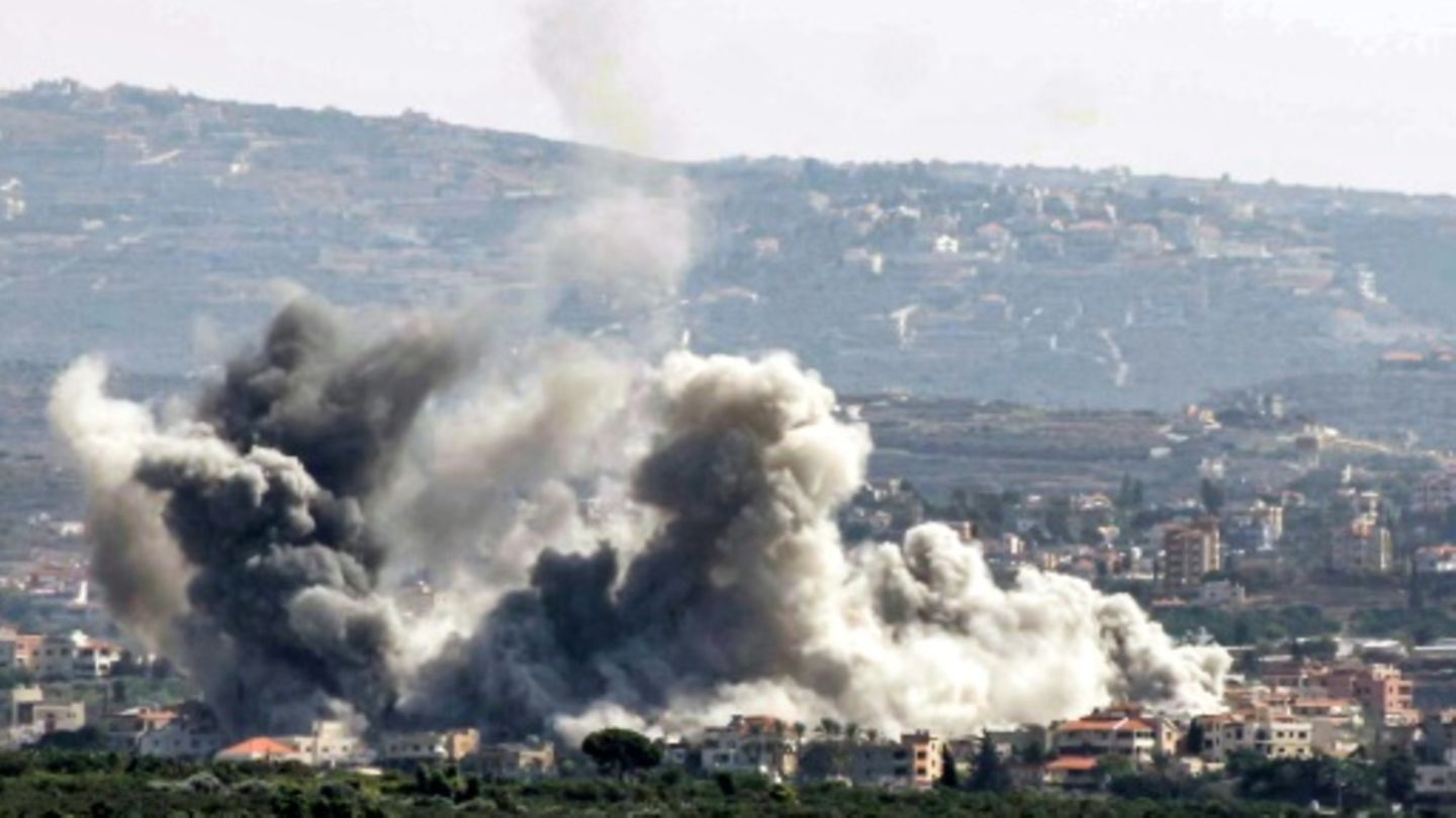 Rauchschwaden nach israelische Luftangriff im Südlibanon