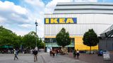 In Hamburg-Altona eröffent die erste Ikea-Filiale mitten in der Stadt