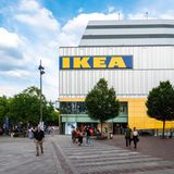 In Hamburg-Altona eröffent die erste Ikea-Filiale mitten in der Stadt