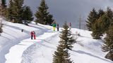 Ideale Familienwanderung mit Traumpanoramen  Leicht, 7 Kilometer, 2, 5 Stunden  Start: Bergstation der Seiser Alm. ) Richtung Puflatschhütte, die ersten Meter beginnen etwas steil. Bei einer Kreuzung Weg Nr. 14 bis zum Aussichtspunkt "Engelsrast" nehmen. Der Gipfel des Puflatsch bietet ein grandioses Panorama. Auf dem Rückweg über die Arnikahütte gelangt man auch zu den berühmten Hexenbänken.