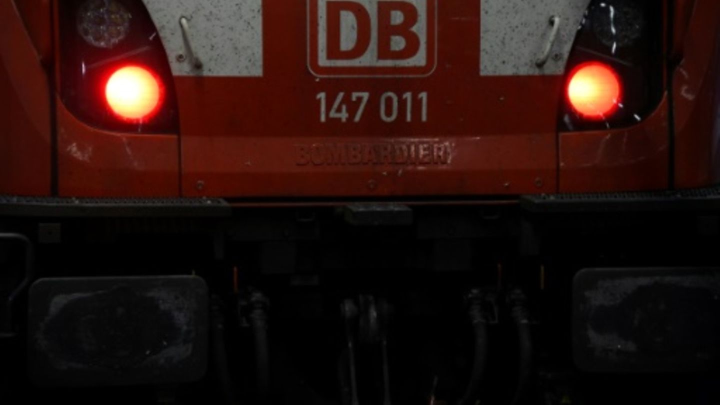 Lokomotive eines Regionalzugs