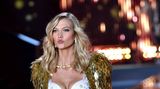Auch das amerikanische Model Karlie Kloss, 32, machte sich durch Auftritte bei Victoria's Secret einen Namen