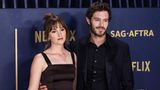 Adam Brody und seine Frau Leighton Meester bei den Screen Actors Guild Awards im Februar 2024