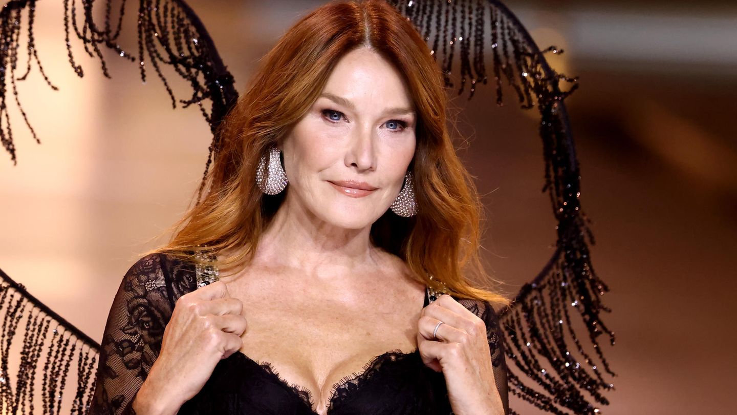 Carla Bruni Victoria's Secret Show Oktober 2024